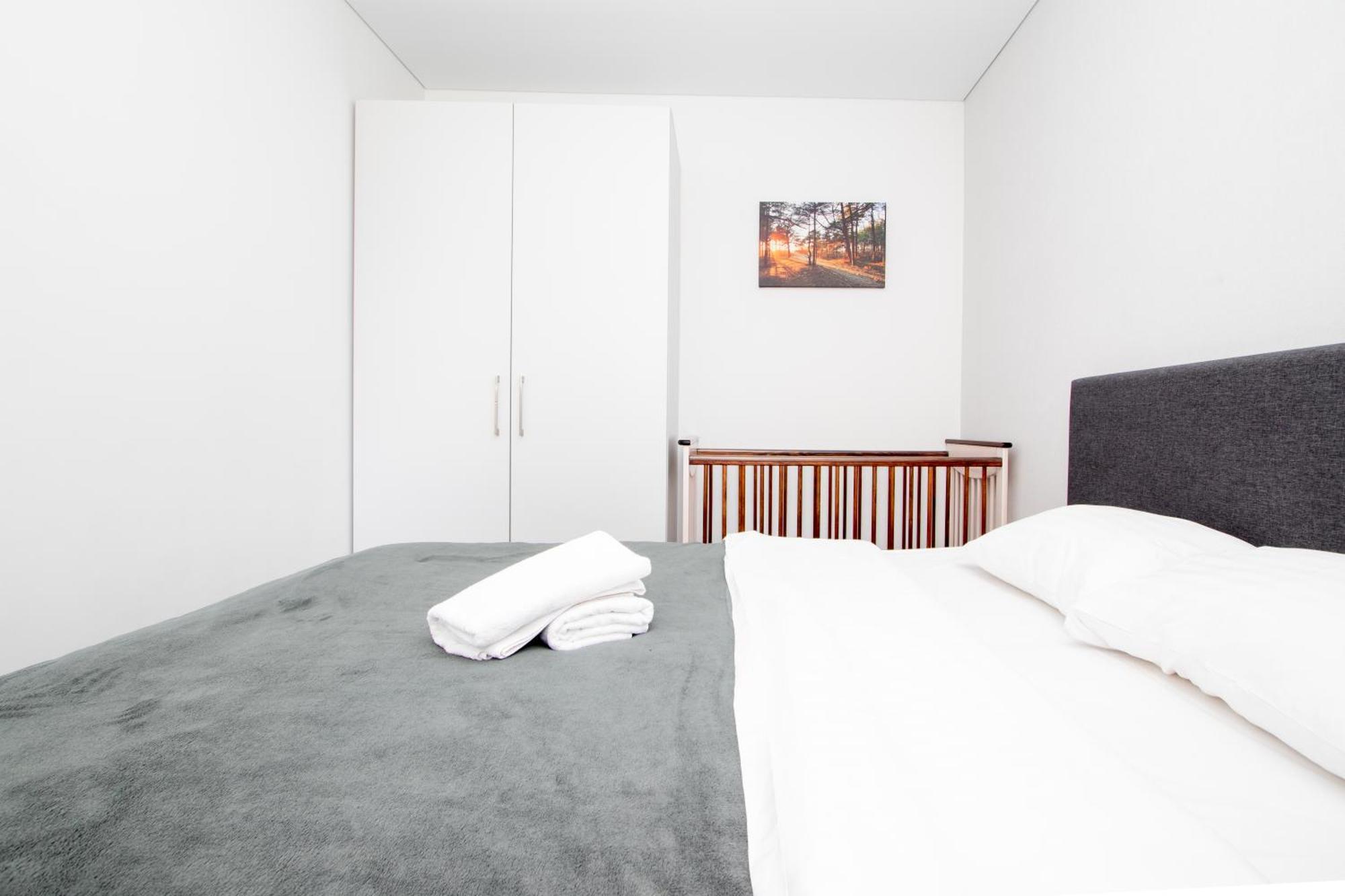 פלאנגה Sunny Pines Apartment מראה חיצוני תמונה