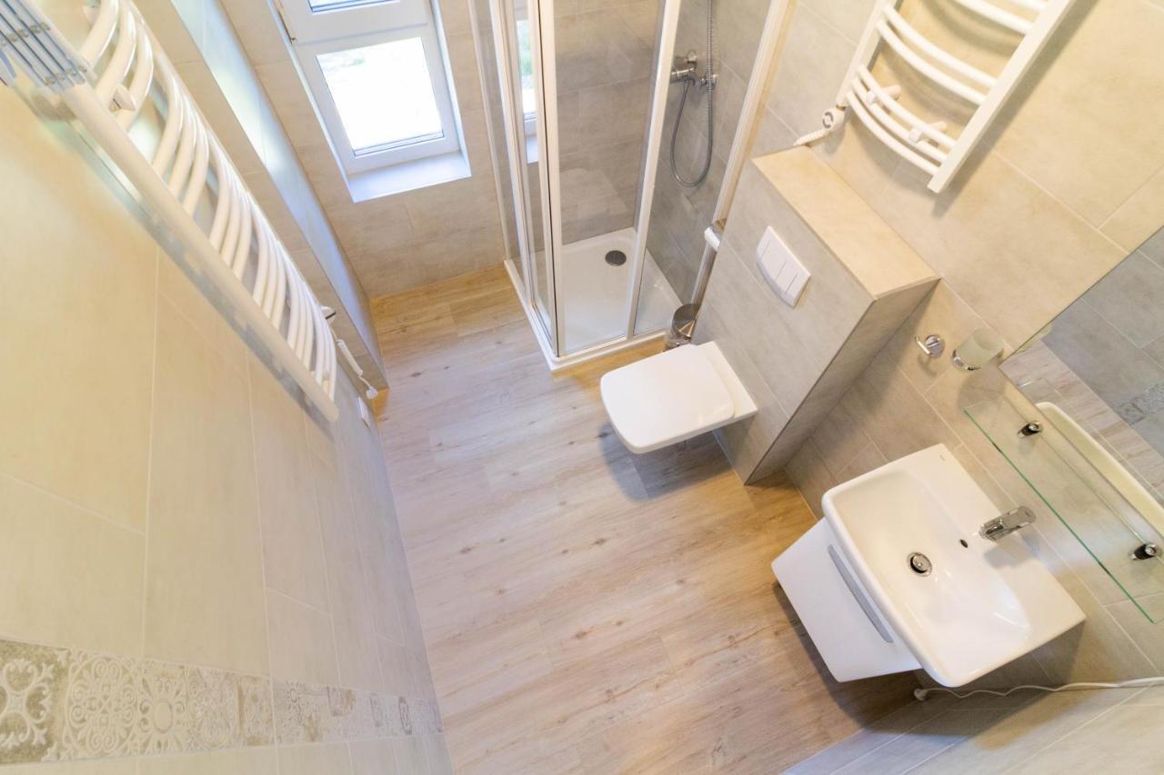 פלאנגה Sunny Pines Apartment מראה חיצוני תמונה